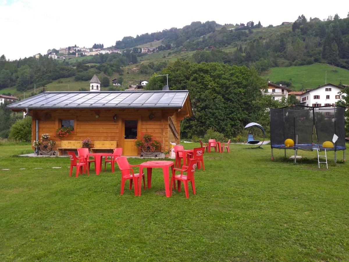 Hotel Genzianella Presenaio Bagian luar foto